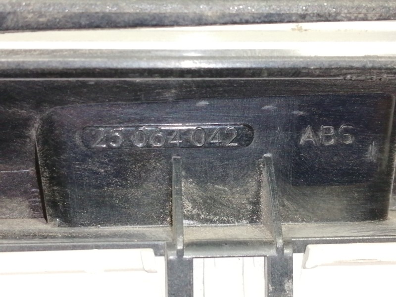 Recambio de cuadro instrumentos para opel corsa a swing referencia OEM IAM 25064168  