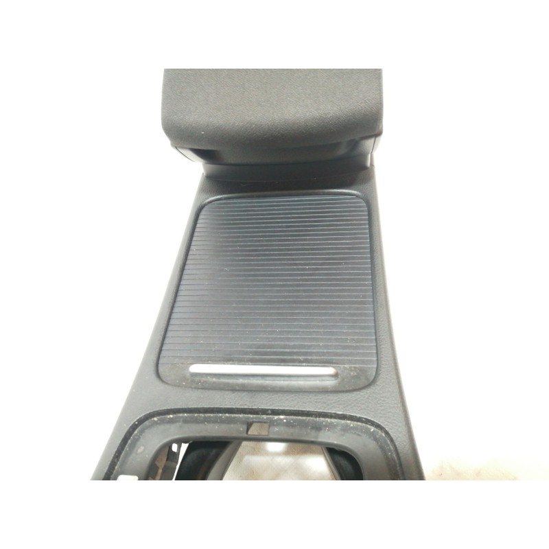 Recambio de apoyabrazos central para volkswagen passat berlina (3c2) edition referencia OEM IAM 3C0864207P 3C0863319 