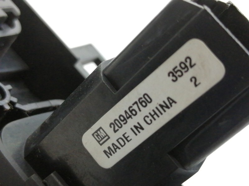 Recambio de moldura para opel insignia sports tourer sport referencia OEM IAM 22759486  