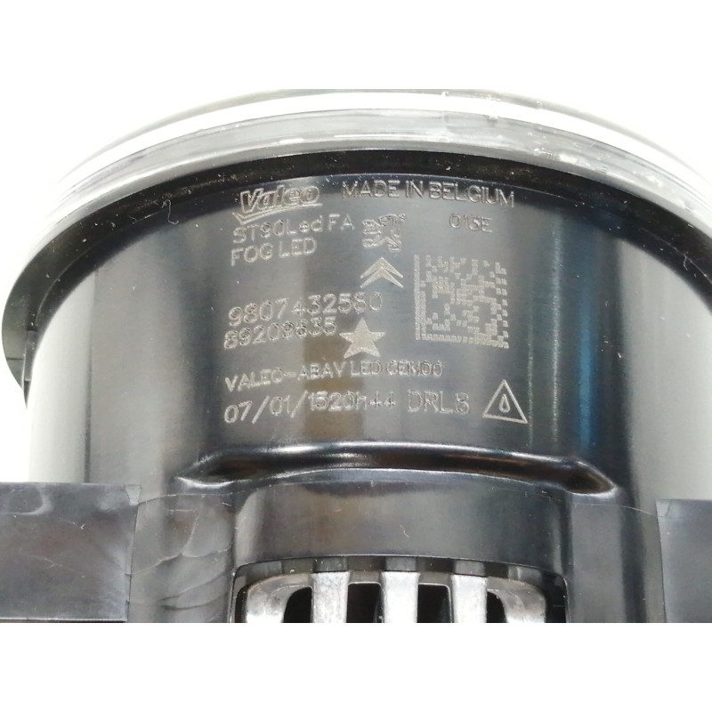 Recambio de faro antiniebla izquierdo para peugeot 508 sw 1.6 hdi fap referencia OEM IAM 9807432580 A044633 