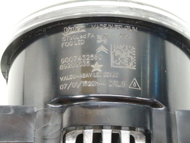Recambio de faro antiniebla izquierdo para peugeot 508 sw 1.6 hdi fap referencia OEM IAM 9807432580 A044633 