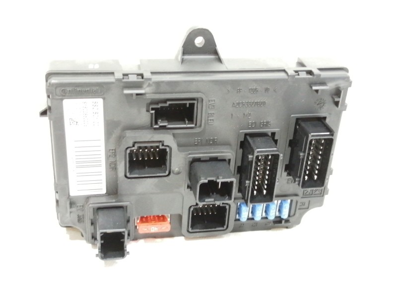 Recambio de caja reles / fusibles para peugeot 407 premium referencia OEM IAM S180085002E 9665778280 