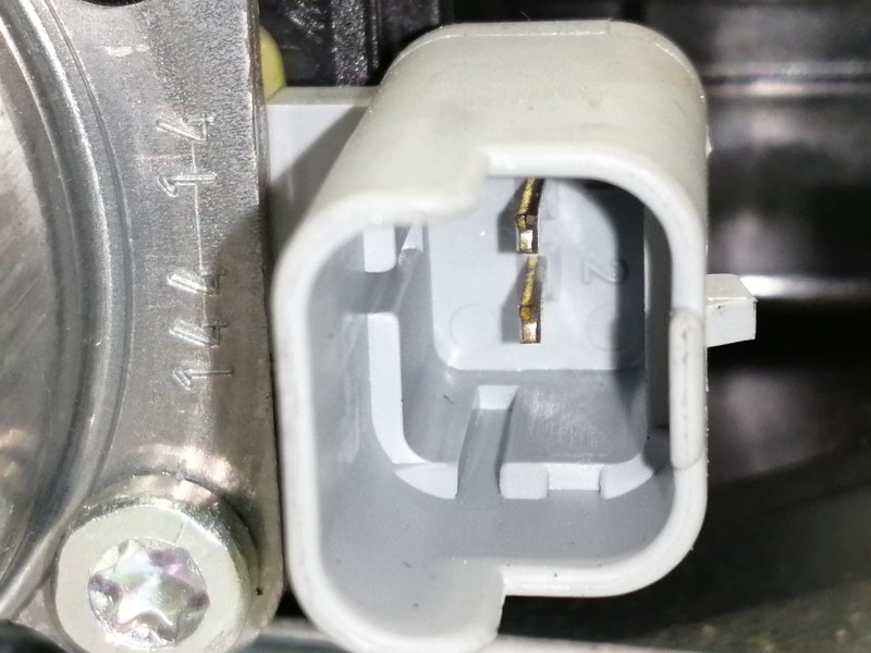 Recambio de elevalunas delantero izquierdo para peugeot 208 access referencia OEM IAM 0130822703  ELECTRICO