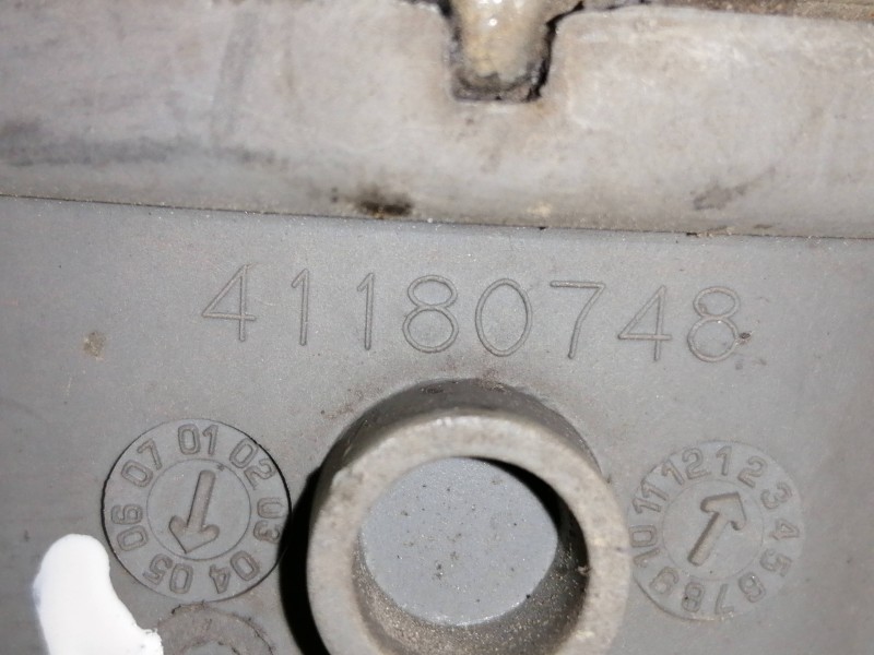 Recambio de faro antiniebla izquierdo para citroën c2 1.4 hdi referencia OEM IAM 9648947780  