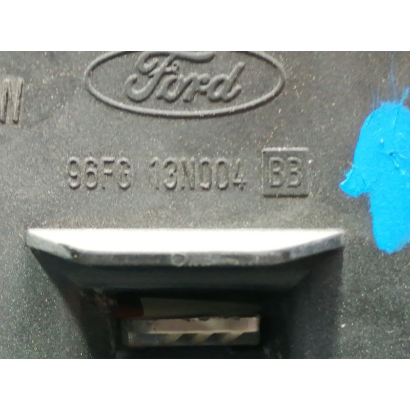 Recambio de piloto trasero izquierdo para ford fiesta berlina (dx) ghia referencia OEM IAM 96FG13N004  