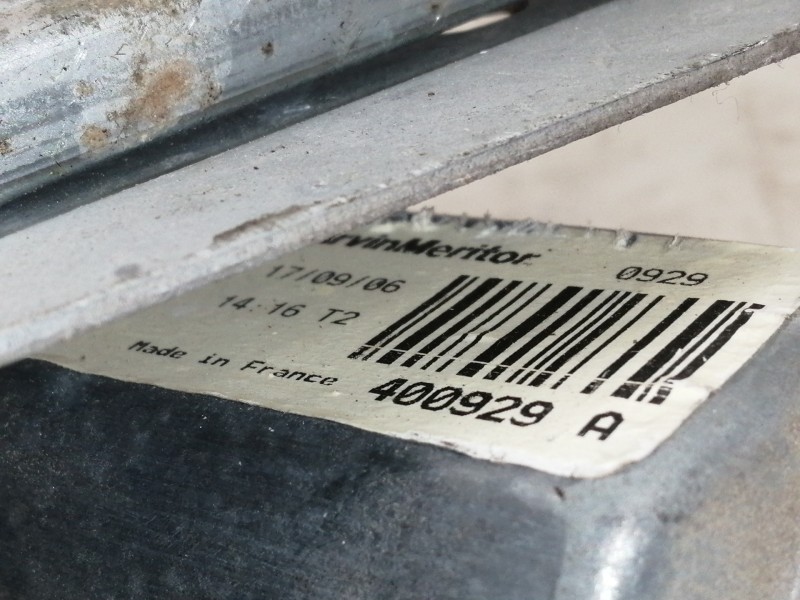 Recambio de elevalunas trasero derecho para nissan note (e11e) acenta referencia OEM IAM 400929A  