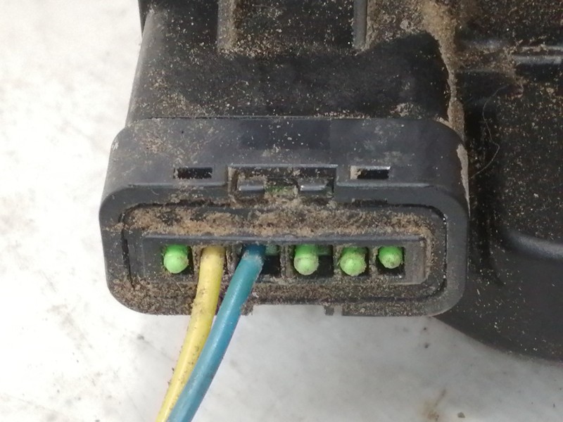 Recambio de cerradura puerta trasera derecha para nissan note (e11e) acenta referencia OEM IAM   