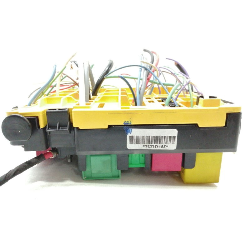 Recambio de caja reles / fusibles para citroën c4 cactus business referencia OEM IAM 9804846880  