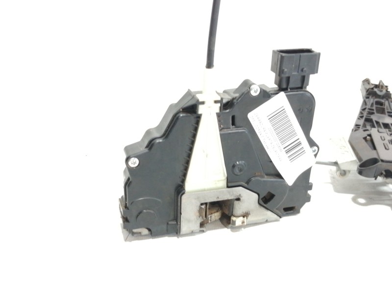 Recambio de cerradura puerta delantera derecha para opel corsa e expression referencia OEM IAM 13431840  