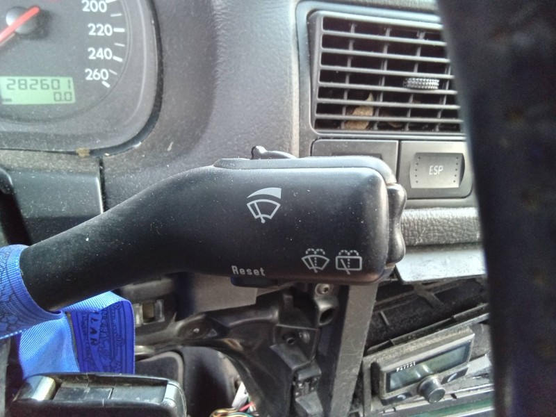 Recambio de mando limpia para volkswagen golf iv berlina (1j1) conceptline referencia OEM IAM 4B0953503H  