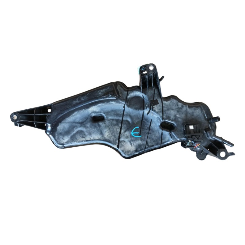 Recambio de deposito adblue para seat leon (5f1) 2.0 tdi referencia OEM IAM 5Q0131877P 500131331C 