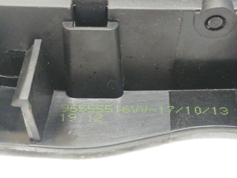 Recambio de maneta interior delantera derecha para peugeot 2008 (--.2013) allure referencia OEM IAM 96555516VV  
