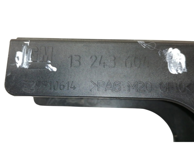 Recambio de soporte para opel insignia sports tourer cosmo referencia OEM IAM 13243604  