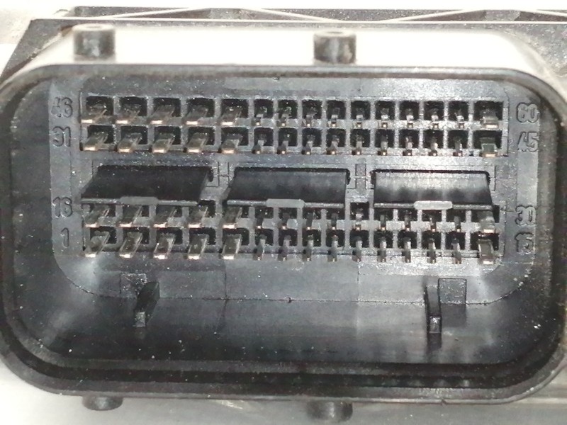 Recambio de centralita motor uce para suzuki sx4 rw (ey) glx referencia OEM IAM 0281012992  