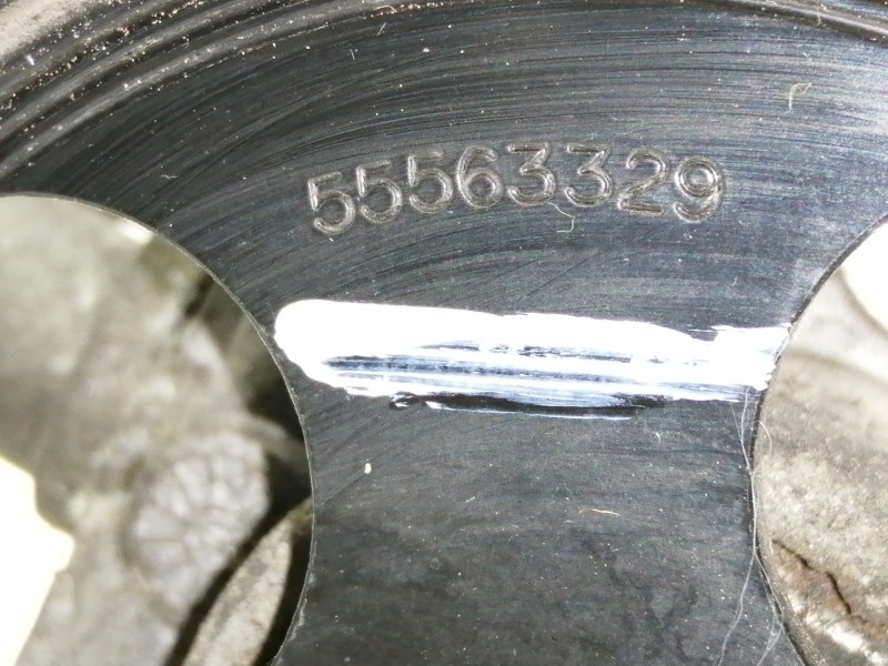 Recambio de bomba direccion para opel insignia sports tourer cosmo referencia OEM IAM 55563329  