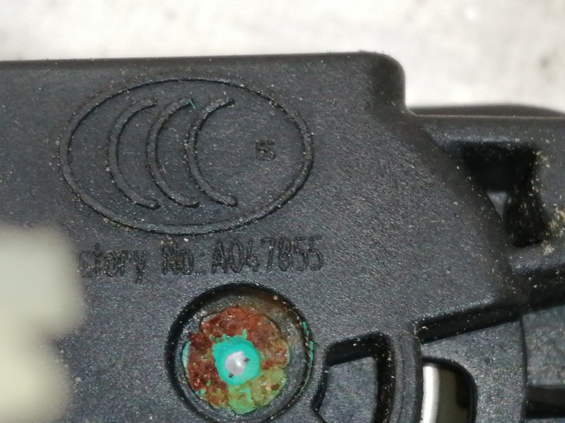 Recambio de cerradura puerta delantera derecha para opel insignia sports tourer cosmo referencia OEM IAM 13503802  