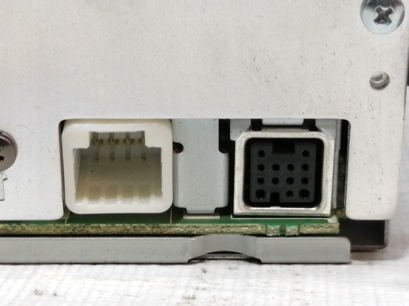 Recambio de sistema audio / radio cd para suzuki sx4 rw (ey) glx referencia OEM IAM 3910180JA  