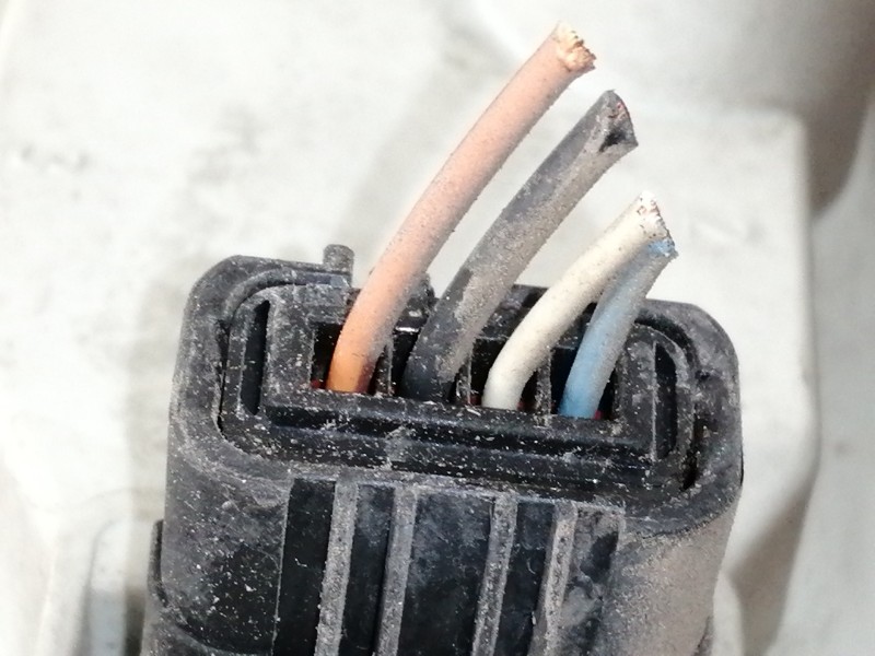 Recambio de piloto trasero derecho para renault megane ii berlina 3p authentique referencia OEM IAM 085511934RB  