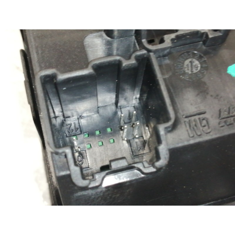 Recambio de mando elevalunas delantero derecho para opel insignia sports tourer cosmo referencia OEM IAM 13301886  