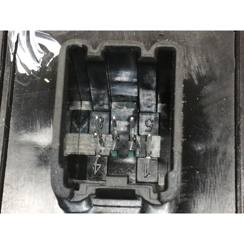 Recambio de mando elevalunas trasero derecho para opel insignia sports tourer cosmo referencia OEM IAM 13301888  