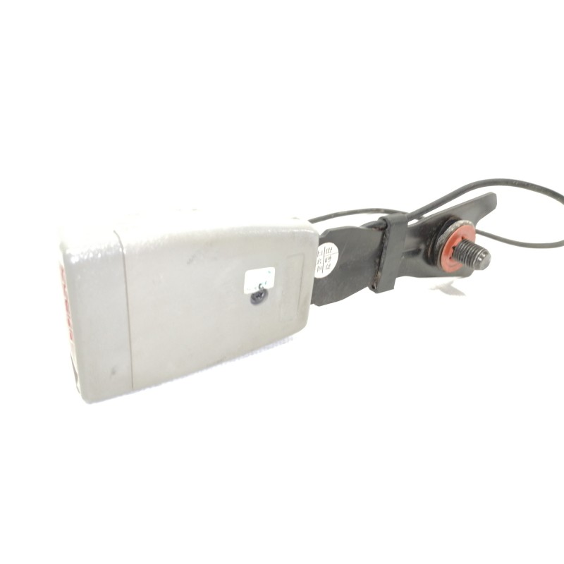 Recambio de enganche cinturon delantero derecho para kia carnival ii 2.9 cdri ex referencia OEM IAM   