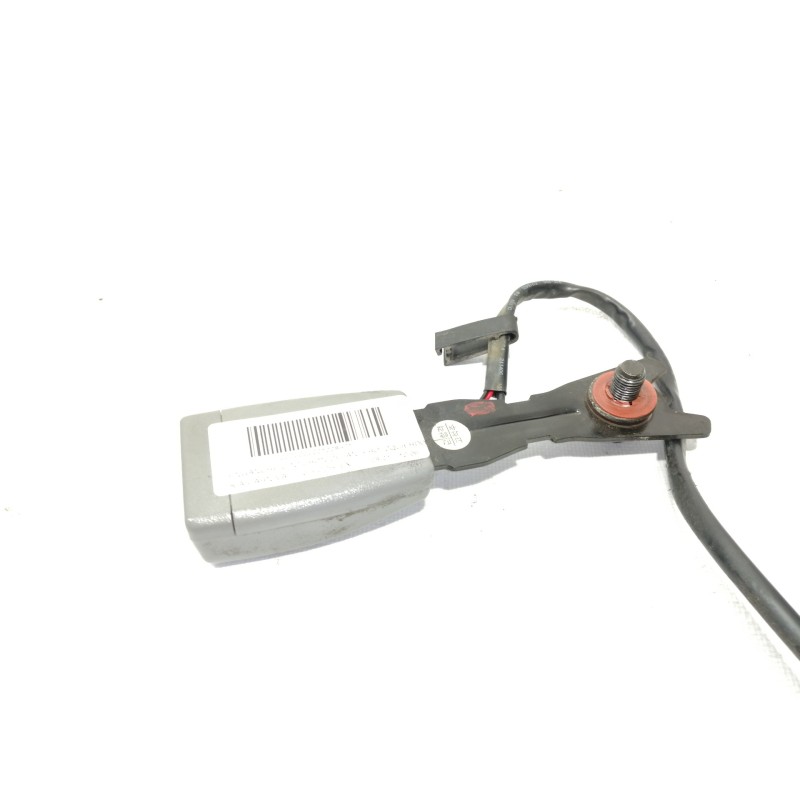 Recambio de enganche cinturon delantero izquierdo para kia carnival ii 2.9 cdri ex referencia OEM IAM   