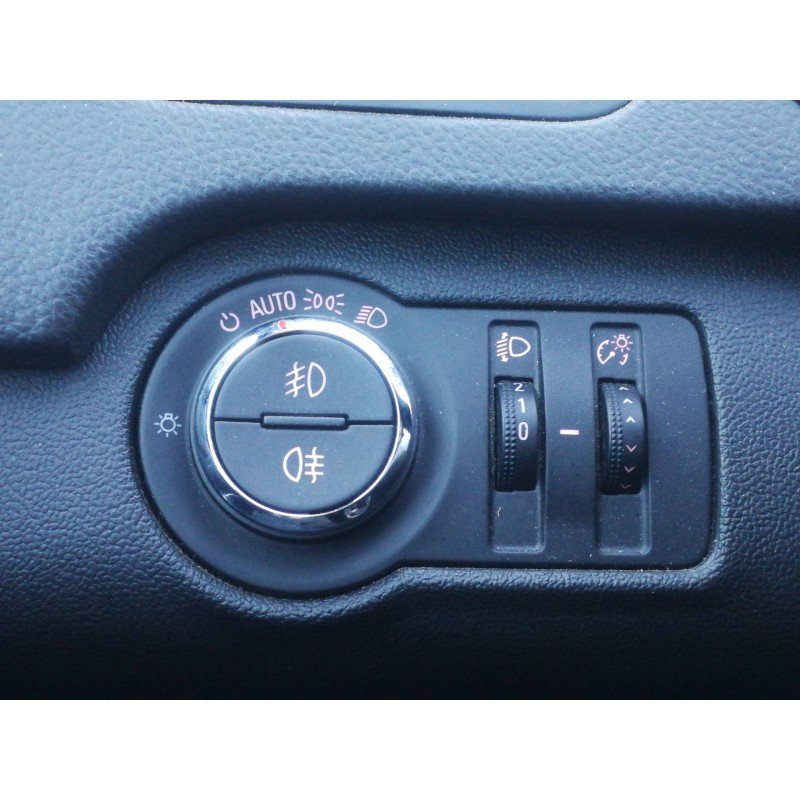 Recambio de mando luces para opel insignia sports tourer cosmo referencia OEM IAM 13268702 251507 13241913
