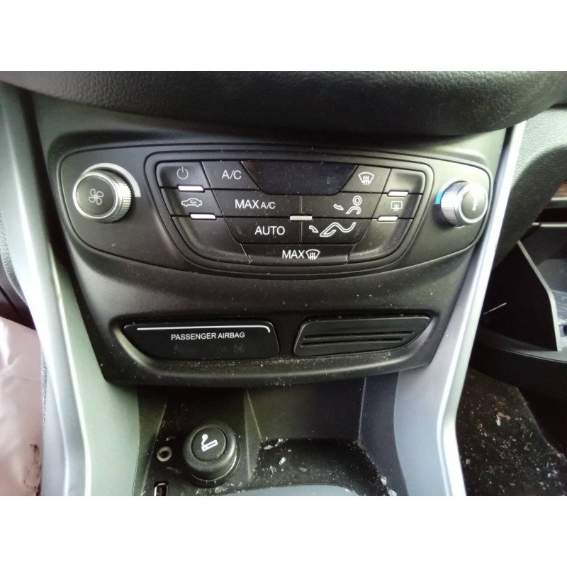 Recambio de mando calefaccion / aire acondicionado para ford b-max trend referencia OEM IAM AV1T18C612 E106760712 