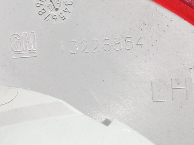 Recambio de piloto trasero izquierdo interior para opel insignia sports tourer cosmo referencia OEM IAM 13226854  