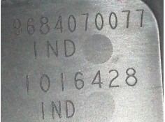 Recambio de apoyabrazos central para citroën c3 lx referencia OEM IAM 9684070077   2