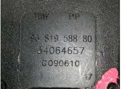 Recambio de enganche cinturon trasero izquierdo para citroën c3 lx referencia OEM IAM 9681958880   2