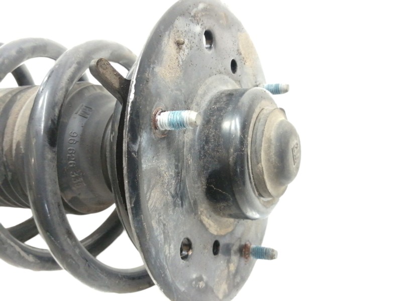 Recambio de amortiguador delantero derecho para opel antara cosmo 4x4 referencia OEM IAM SAO521101 07B133764DG 96809738