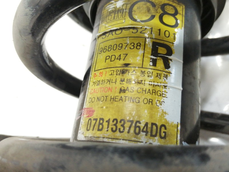 Recambio de amortiguador delantero derecho para opel antara cosmo 4x4 referencia OEM IAM SAO521101 07B133764DG 96809738