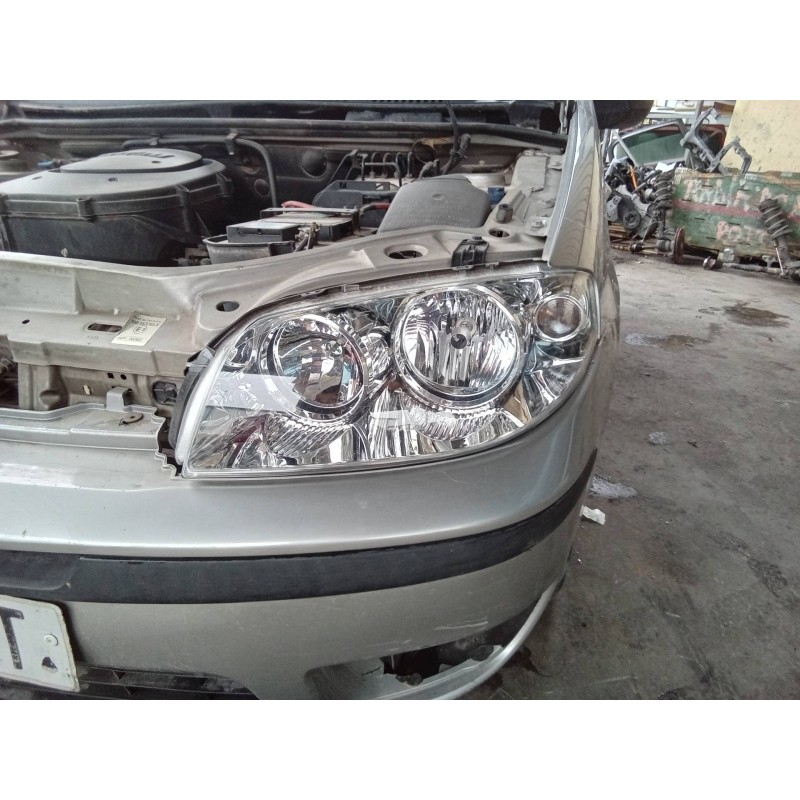 Recambio de faro izquierdo para fiat punto berlina (188) 1.2 8v active referencia OEM IAM 0046522720  