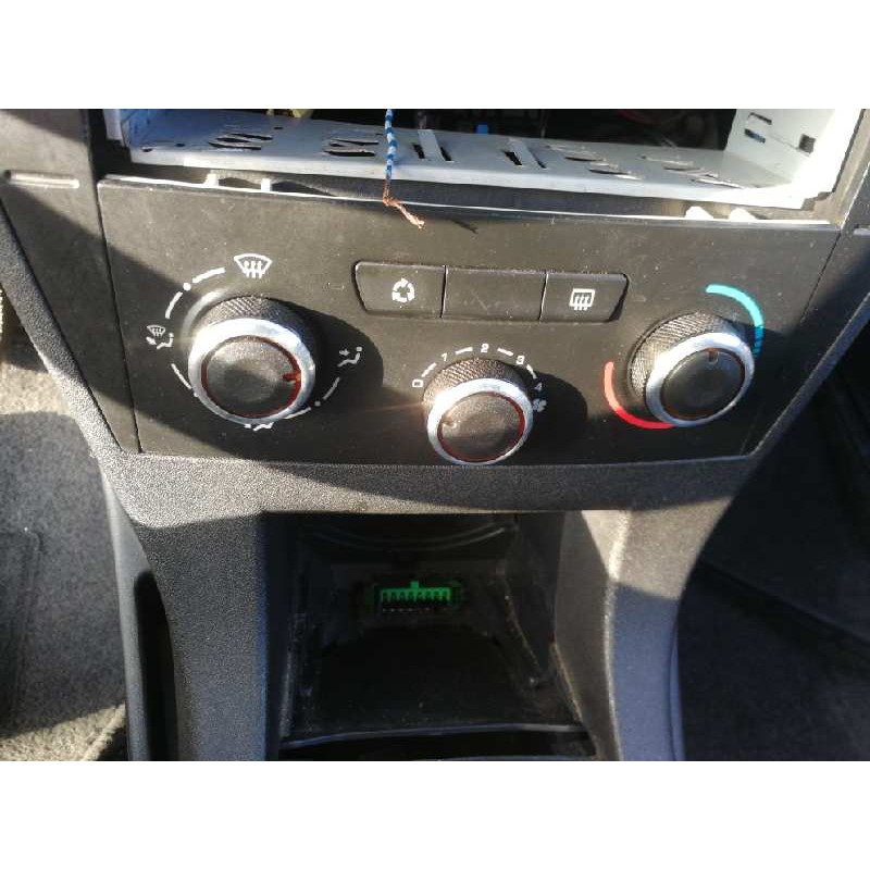 Recambio de mando calefaccion / aire acondicionado para citroën c4 coupe collection referencia OEM IAM C2567 C2567I152Y 