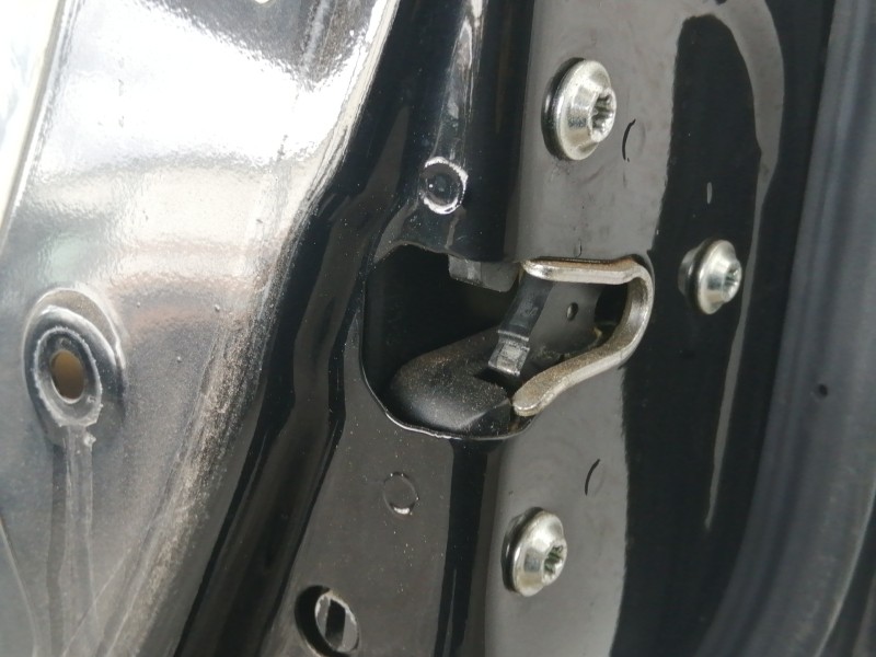 Recambio de puerta trasera derecha para opel antara cosmo 4x4 referencia OEM IAM   