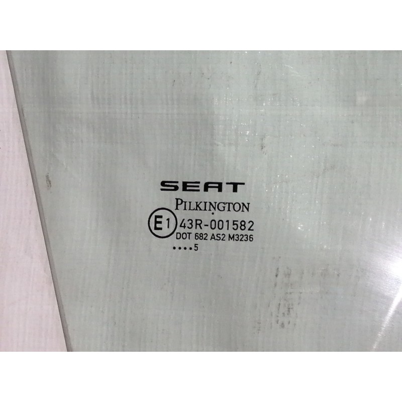 Recambio de luna delantera derecha para seat leon (1p1) reference referencia OEM IAM 43R001582 DOT682AS2M3236 