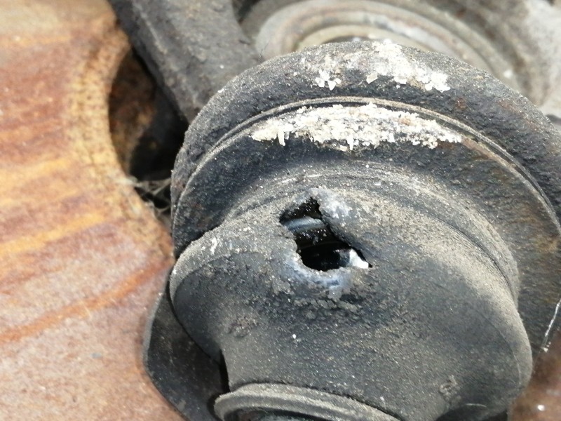 Recambio de mangueta delantera izquierda para ford transit mod. 2000 bus ft 300 2.0 tourneo referencia OEM IAM YC153K186A  