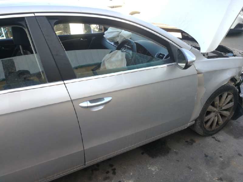 Recambio de puerta delantera derecha para volkswagen passat lim. (362) edition bluemotion referencia OEM IAM   