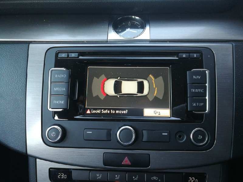 Recambio de sistema audio / radio cd para volkswagen passat lim. (362) edition bluemotion referencia OEM IAM 3C8035279  