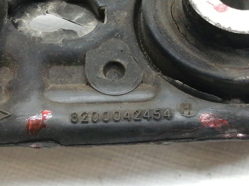 Recambio de soporte motor trasero para renault scenic ii authentique referencia OEM IAM 8200042454  