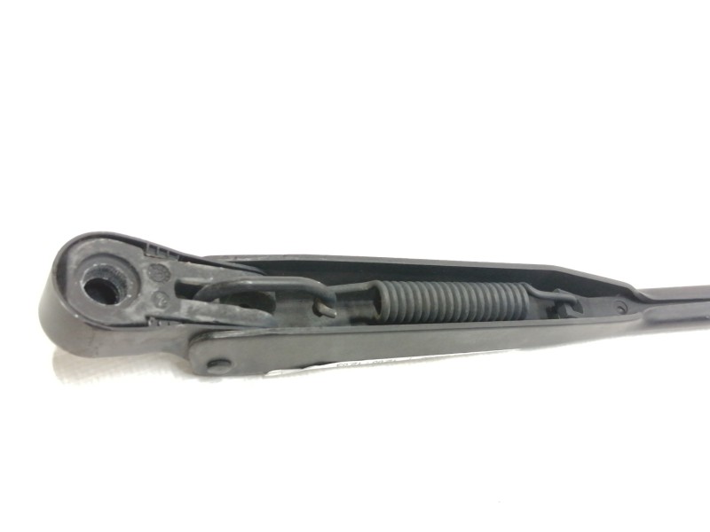 Recambio de brazo limpia trasero para opel agila básico referencia OEM IAM 3882083E00  