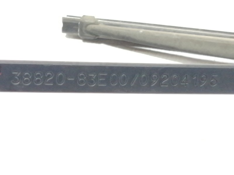 Recambio de brazo limpia trasero para opel agila básico referencia OEM IAM 3882083E00  