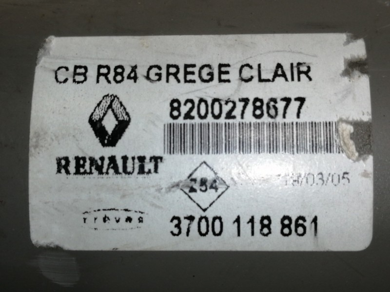 Recambio de bandeja trasera para renault scenic ii 1.5 dci diesel referencia OEM IAM 8200278677 3700118861 
