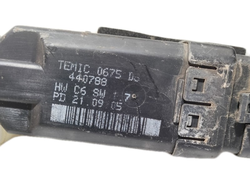 Recambio de elevalunas delantero derecho para renault megane ii berlina 3p confort authentique referencia OEM IAM 440788  