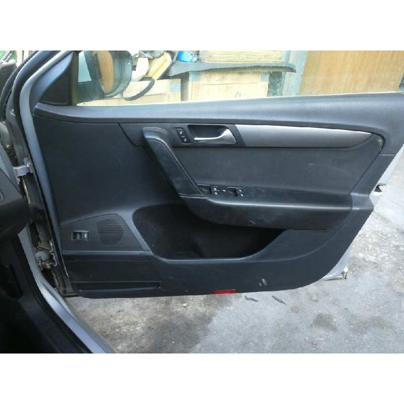 Recambio de guarnecido puerta delantera derecha para volkswagen passat lim. (362) edition bluemotion referencia OEM IAM 19701159