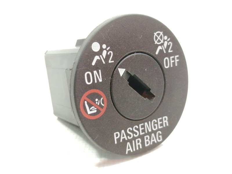 Recambio de interruptor para opel insignia sports tourer sport referencia OEM IAM 13577258  