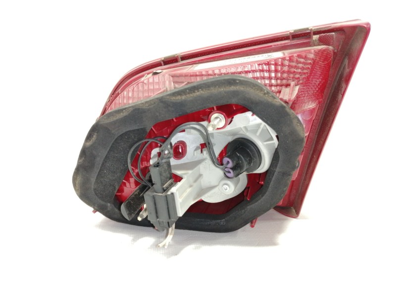 Recambio de piloto trasero izquierdo interior para volkswagen passat lim. (362) edition bluemotion referencia OEM IAM 3AE945093K