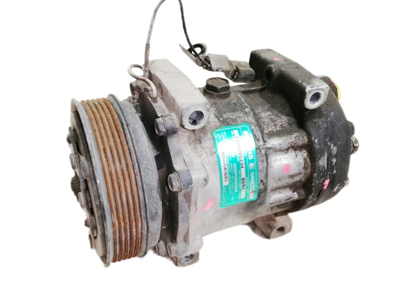 Recambio de compresor aire acondicionado para mitsubishi space star (dg0) 1900 di-d referencia OEM IAM 8200040681  
