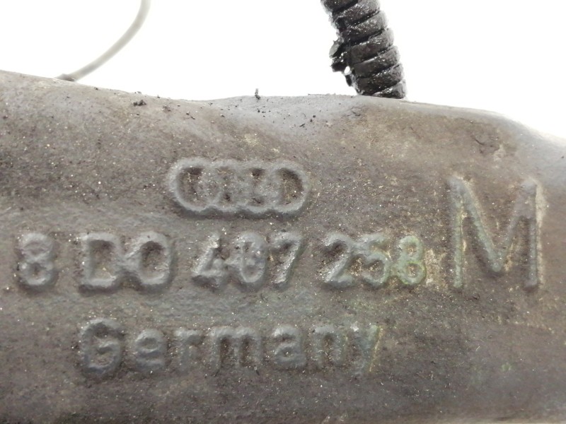 Recambio de mangueta delantera izquierda para audi a4 berlina (b5) 1.9 tdi referencia OEM IAM 8D0407258  